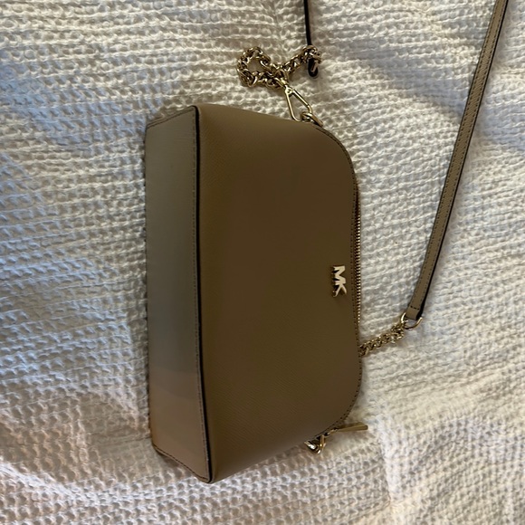 Michael Kors crossbody bag - Picture 2 of 4